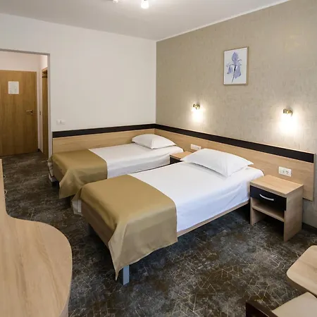 Szálloda Complex Balnear Cozia - Corp Caciulata